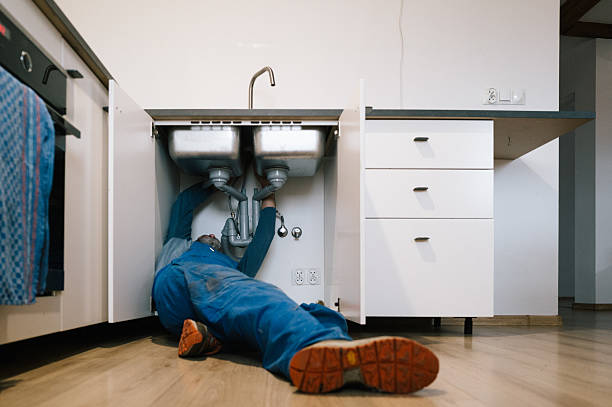 Professional Emergency Plumber technician working in Lanoka Harbor, NJ